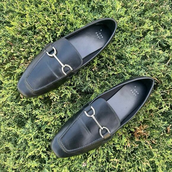 A New Day Womens Laurel Flats Dress Casual Slip On Gold Bit Loafer Black Size 9 - Picture 3 of 14
